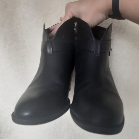 Xoxo black faux leather heeled ankle booties boots - Picture 4 of 11
